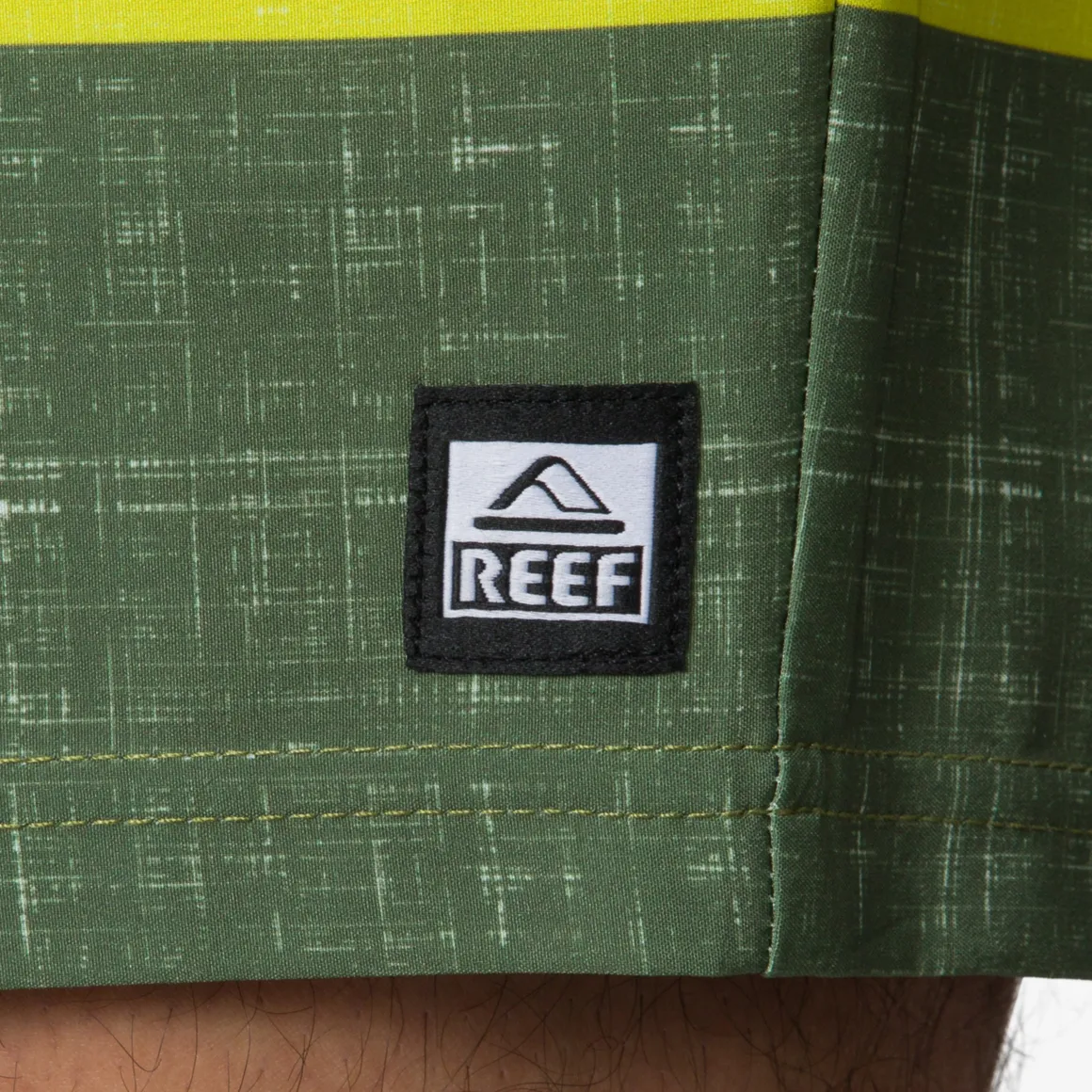 Casey Stripe Boardshort 17"