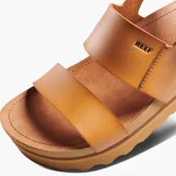 Vista Hi Buckle